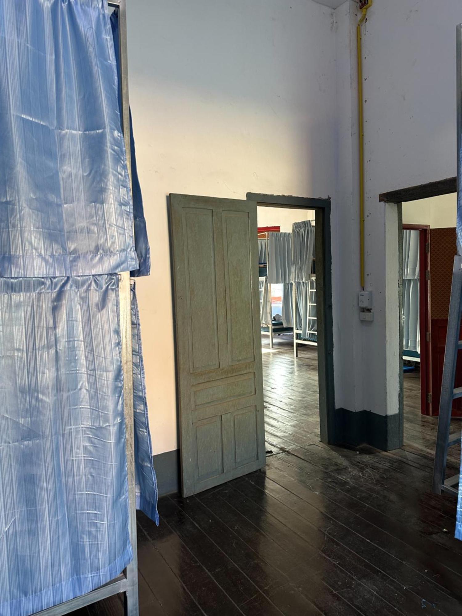 Via Thakhek Hostel & Cafe Luaran gambar